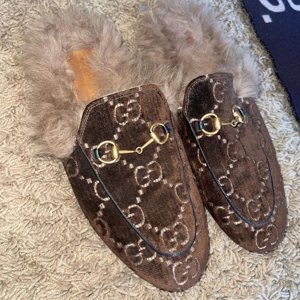 Fur lined Gucci mules size 38
